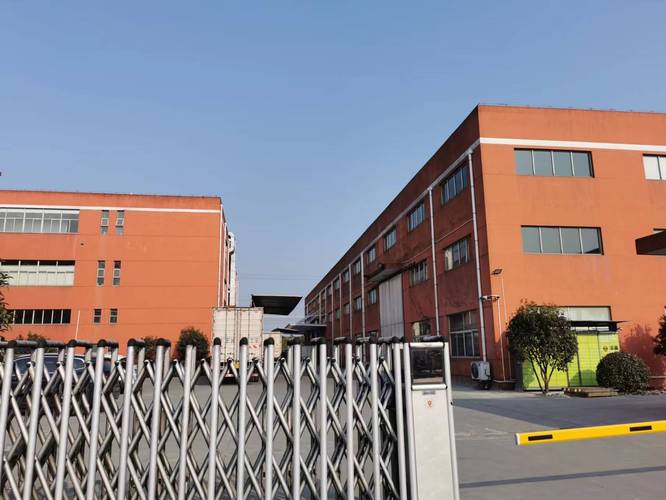 韵斐诗 一家上海化妆品工厂的四五月生存实录